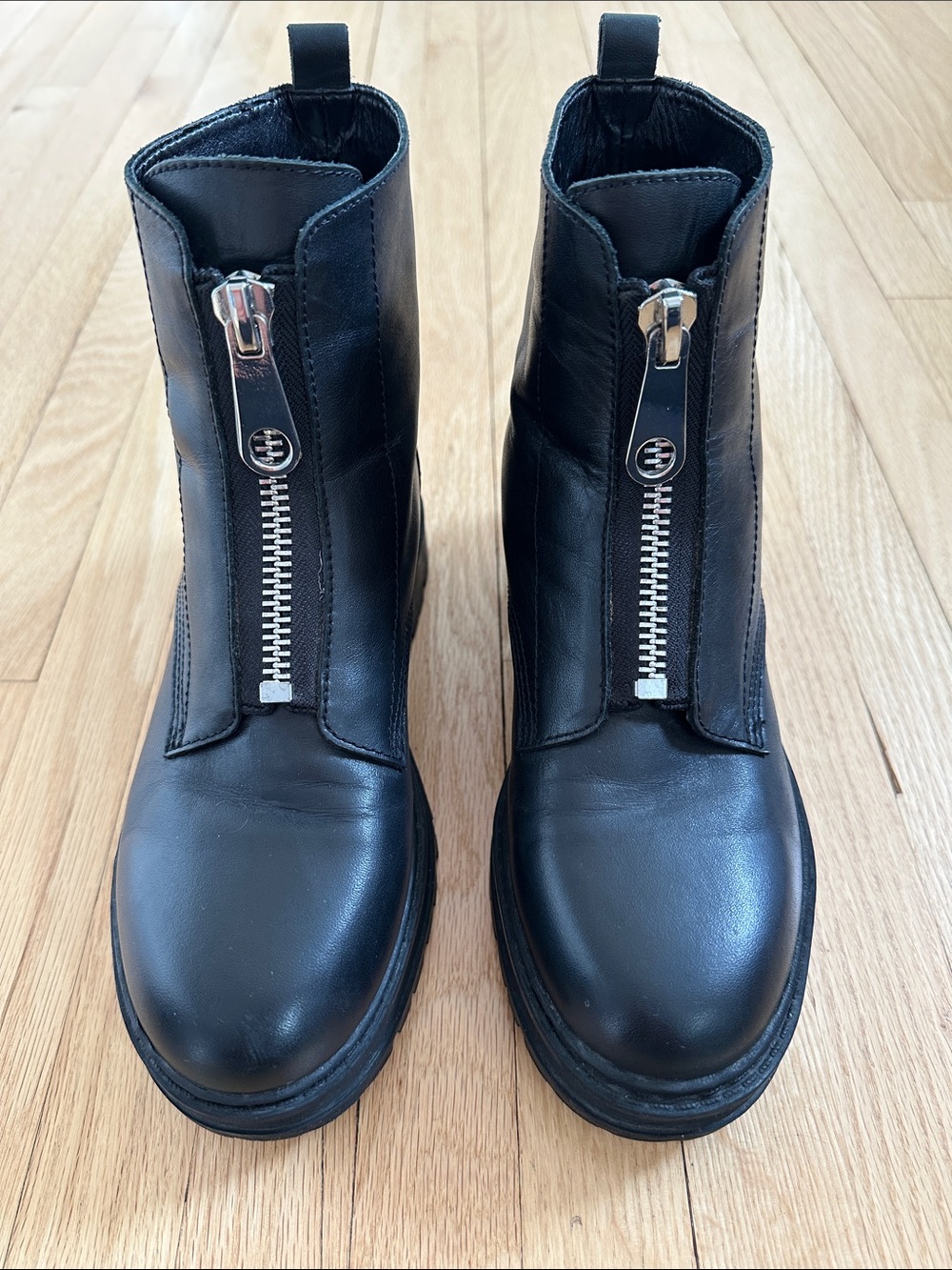 Marc Fisher black leather zip up leather moto combat booties size 7